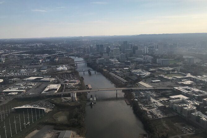 Helicopter Tour of Downtown Nashville - An In-Depth Look at the Nashville Helicopter Tour