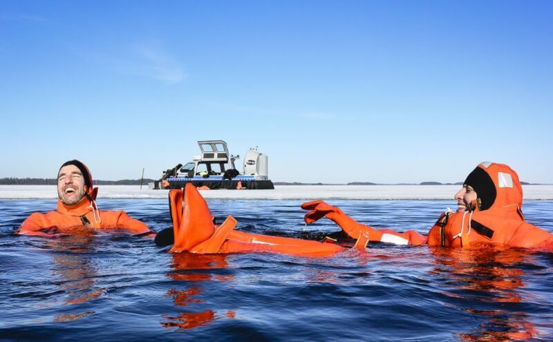 Helsinki: Arctic Hovercraft Experience with Lunch - Helsinki: Arctic Hovercraft Experience with Lunch
