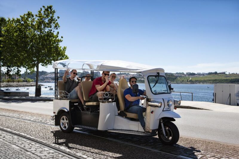Helsinki City: 2.5-Hour City Tour with Electric TukTuk - Authentic Insights from Past Travelers