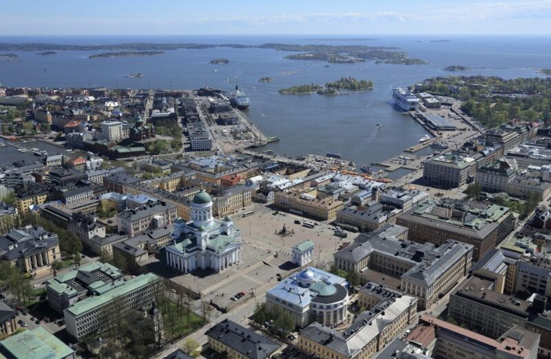 Helsinki: City Center Highlights Guided Minivan Tour - The Sum Up