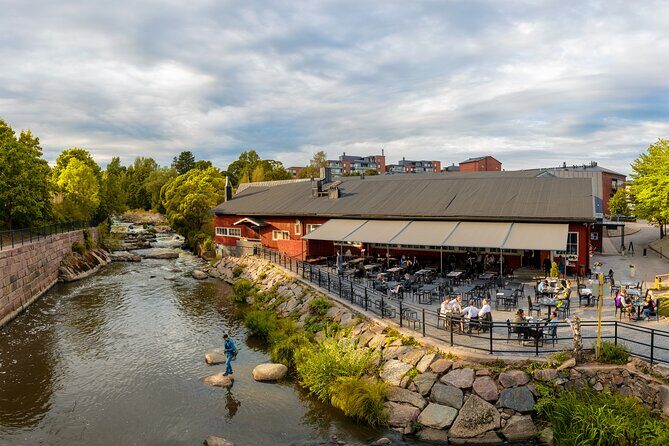 Helsinki private tour with a city planner - FAQ
