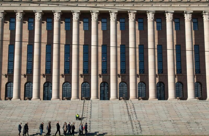 Helsinki Private Walking Tour with a Sociologist - Key Points