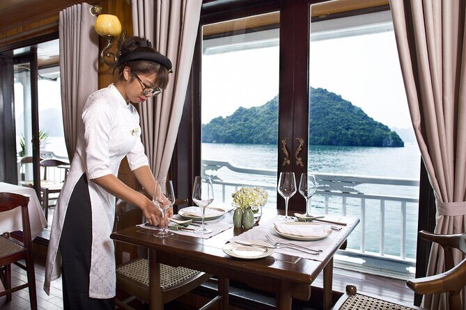 HERA CLASSIC Boutique Cruise Halong Bay 2 Days 1 Night Trip - Key Points