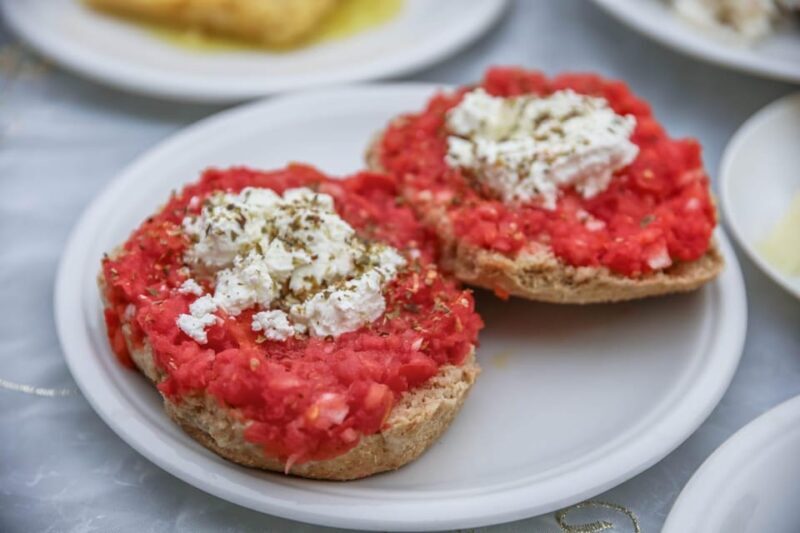 Heraklion City: Greek Food Tasting Walking Tour - Key Points