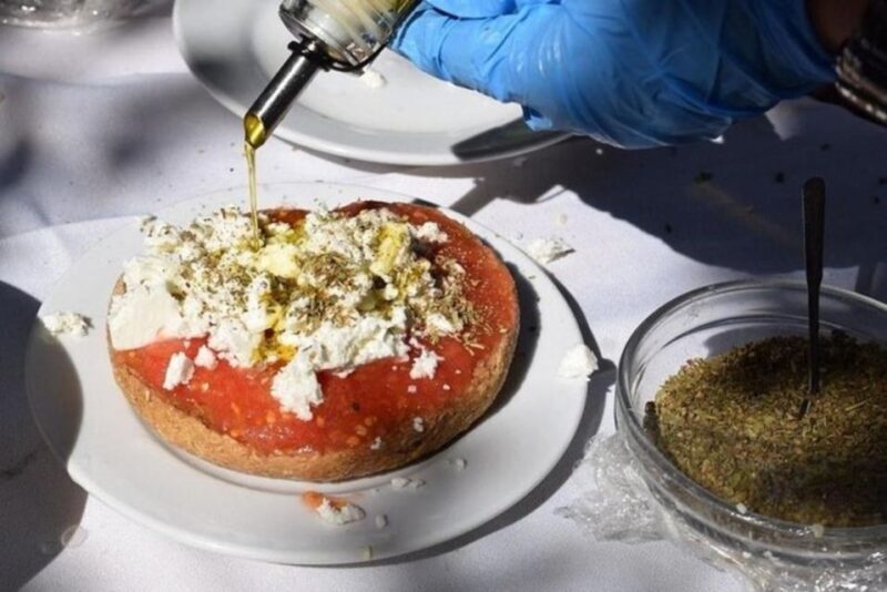 Heraklion: Cretan Cooking Lesson with Lunch in Arolithos - Key Points