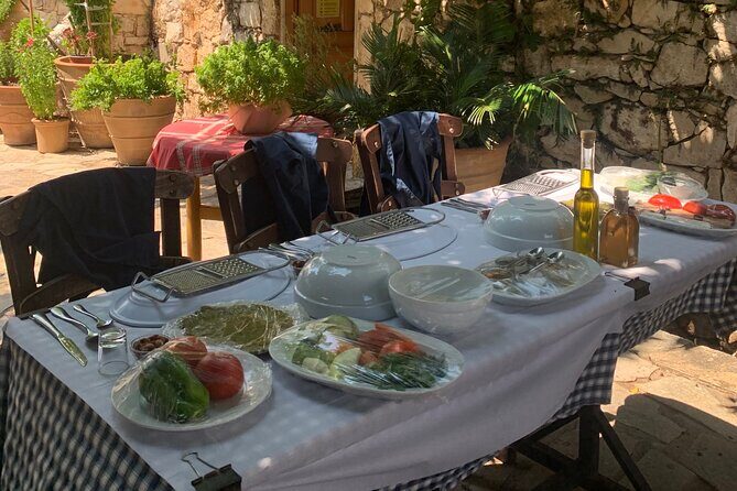 Heraklion: Cretan private cooking lesson with lunch in Arolithos - The Views and Atmosphere