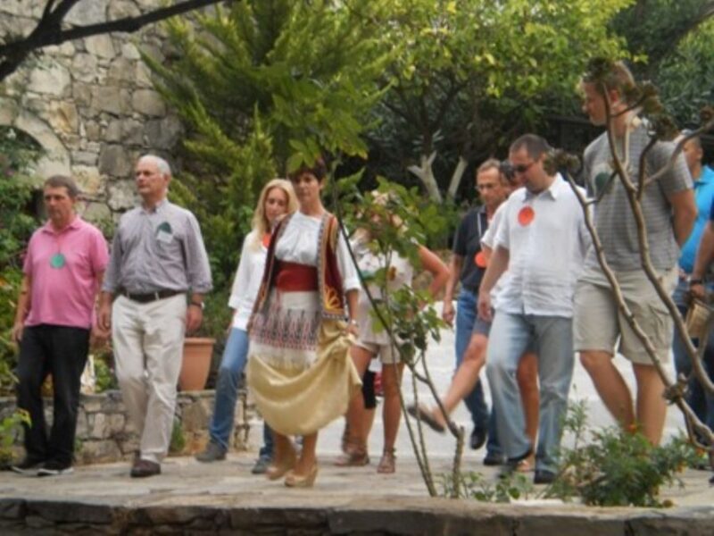 Heraklion Crete: Cretan and Greek Dance Lesson at Arolithos - Heraklion Crete: Cretan and Greek Dance Lesson at Arolithos