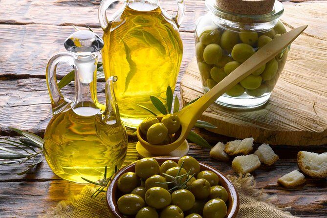 Heraklion Cultural Tasting Walking Tour - Cretan Delicacies - Who Is This Tour Best For?