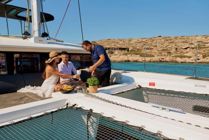 Heraklion: Dia Catamaran with Chef Dinner, Open Bar & Sunset - Key Points