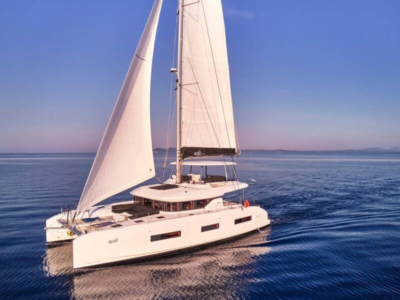 Heraklion: Dia Island Ultimate Catamaran Cruise with Meal - Sails and Sunset: Returning to Heraklion