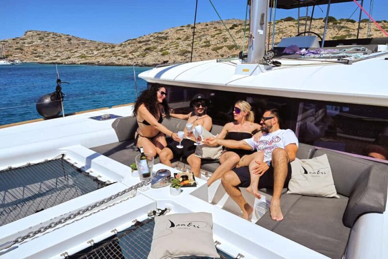 Heraklion Luxury Catamaran to Dia: Gourmet Lunch & Open Bar - What Sets This Tour Apart?