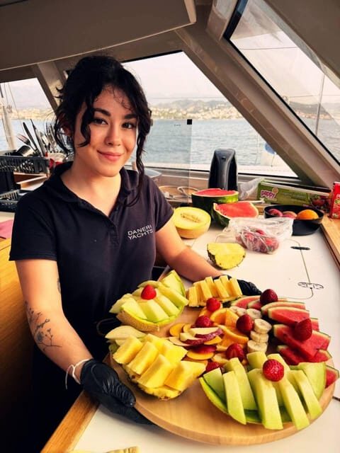 Heraklion Private Sailing Catamaran Cruise to Dia with Lunch - Key Points