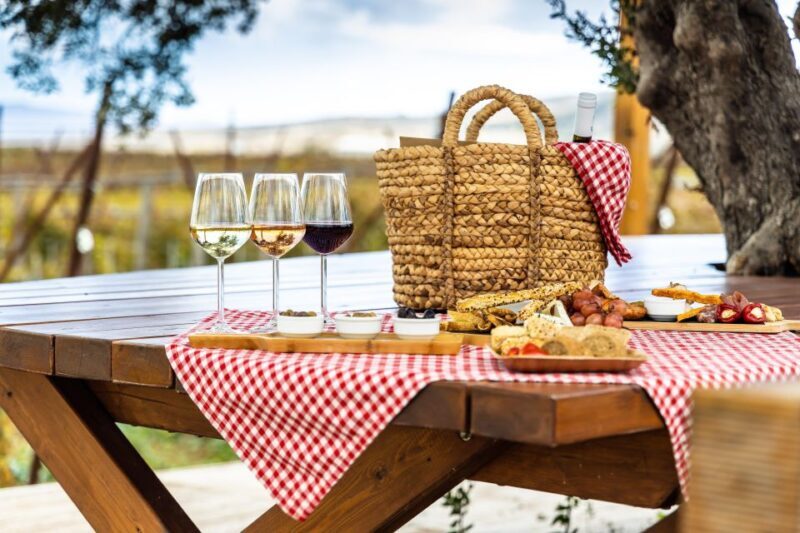 Heraklion: Private Wine tasting & Lunch at Lyrarakis Winery - Who Will Enjoy This Tour?