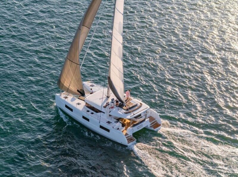 Heraklion: Sailing to Dia Island with lunch on Catamaran - Who is This Tour Best Suited For?