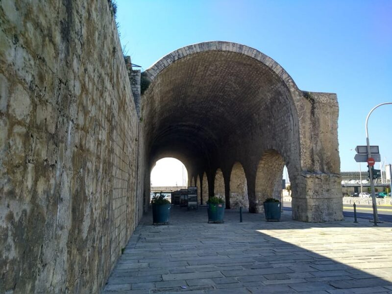 Heraklion: Sightseeing Tour with Greek Meze - Deep Dive: What You Can Expect at Each Stop