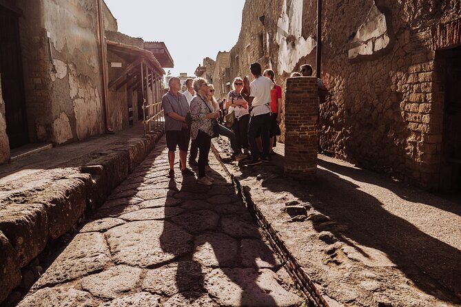 Herculaneum Small Group Tour and Ticket With an Archaeologist - Why Choose the Herculaneum Small Group Tour with an Archaeologist?