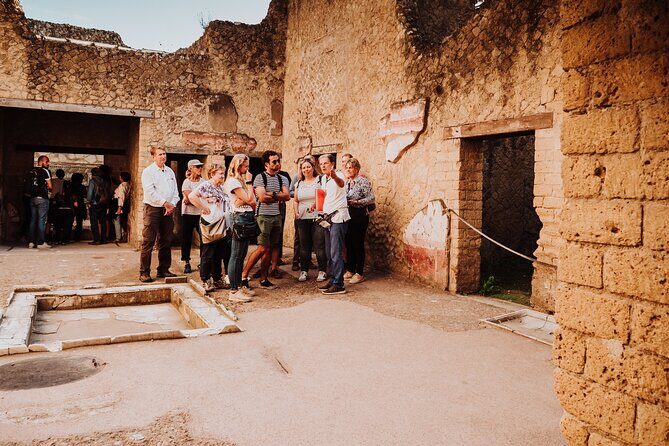 Herculaneum Small Group Tour and Ticket With an Archaeologist - Who Will Love This Tour?