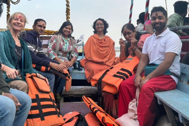 Heritage Walk & Morning Boat Ride with a storyteller guide - Key Points