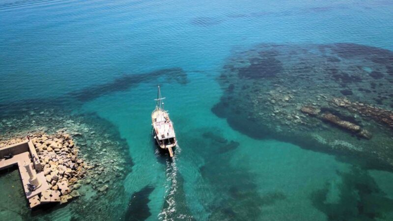 Hersonisos: Boat Cruise with Swim Stops and Lunch - Hersonisos: Boat Cruise with Swim Stops and Lunch