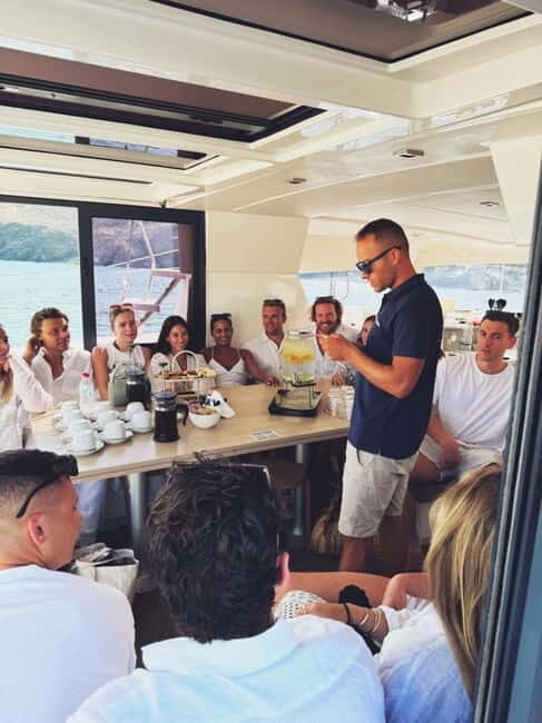 Hersonissos: Luxury Catamaran Cruise to Dia - Lunch & Drinks - Key Points