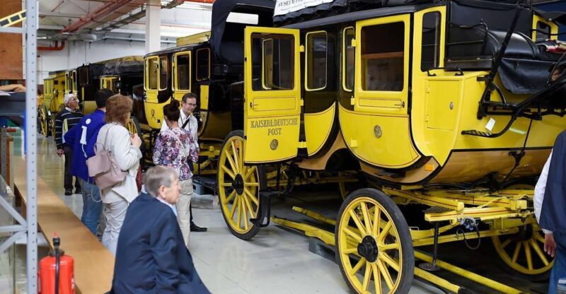 Heusenstamm:tour of the Depot of the museum of communication - Key Points