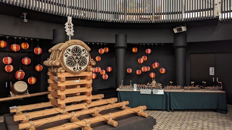 Hida-Furukawa Cultural Treasures One Day Walking Tour from Takayama - The old town and the Santera pilgrimage