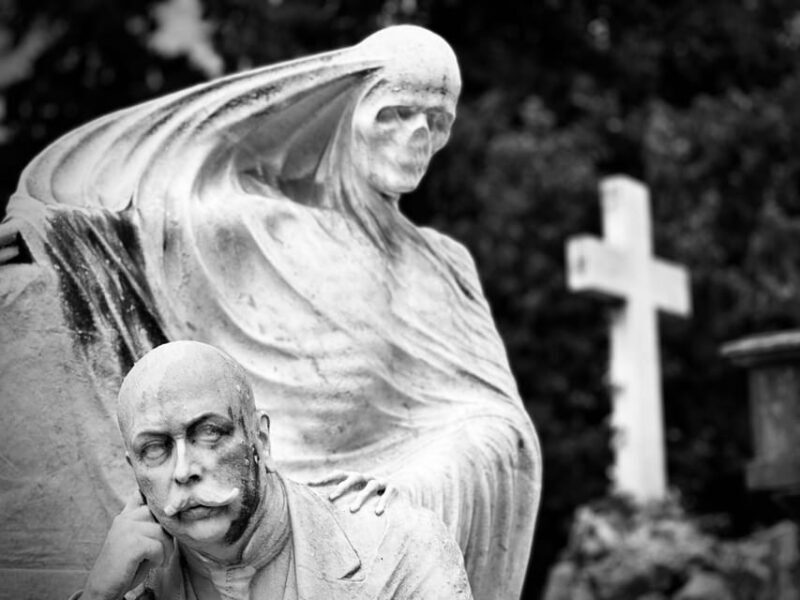 Hidden Barcelona: Montjuïc Cemetery Walking Tour - Key Points