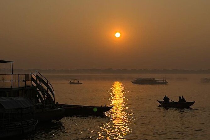 Hidden Corners of Varanasi Secret Alleys Temples and Traditions - Key Points