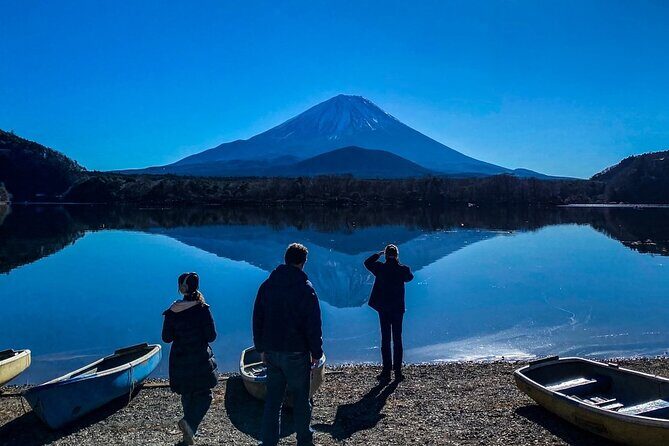 Hidden Fuji drive tour with a Local English speaking guide - Key Points
