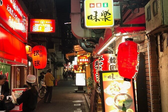 Hidden Local Bars Hopping in Kobe - A Unique Night Out in Kobe: Hidden Local Bars Hopping