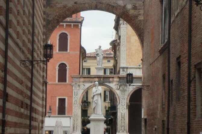 Hidden Verona & Jewish District -3 hour private walking tour - The Sum Up