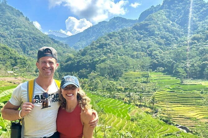 Hidden Waterfall & Selogriyo Rice Terraces Trek from Yogyakarta - Key Points