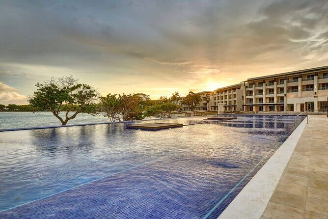 Hideaway at Royalton Private Airport Transfer - Detailed Review of the Royalton Private Airport Transfer