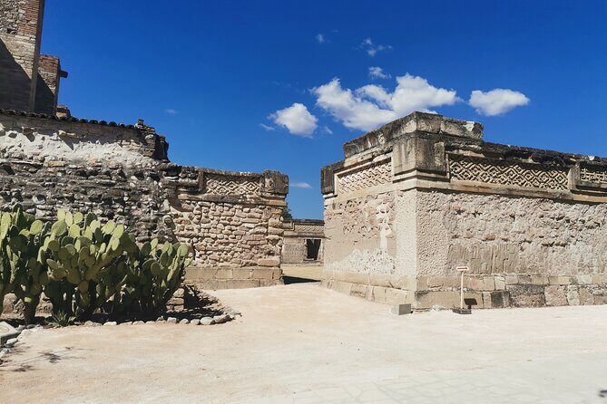 Hierve el Agua Guided Full Day Tour in Oaxaca - The Itinerary in Detail