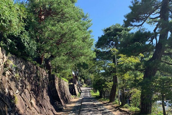 Higashiyama walking course in Takayama city guide (About 70 min) - Key Points