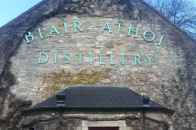 Highland and Lowland whisky tour - Half day from Edinburgh - Transportation and Group Dynamics