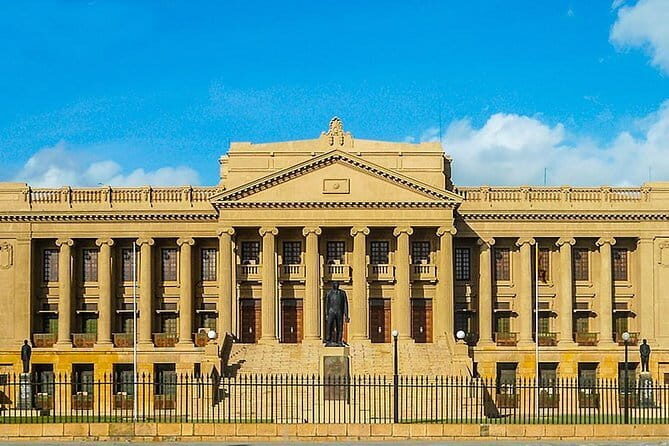 Highlights Colombo Day Tour with Afternoon High Tea in Kingsbury Hotel - Key Points