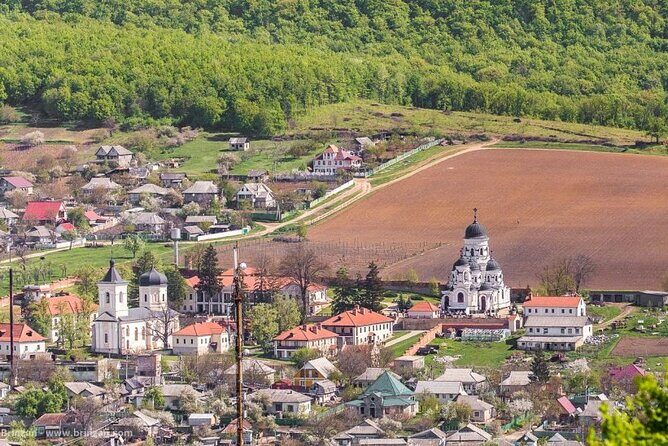 Highlights of Chisinau & Milestii Mici Wine Cellars - An Honest Look at the Highlights of Chisinau & Milestii Mici