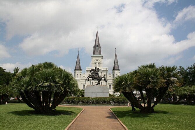 Highlights of New Orleans Private Driving Tour - Exploring the Heart of New Orleans: A Private Driving Tour