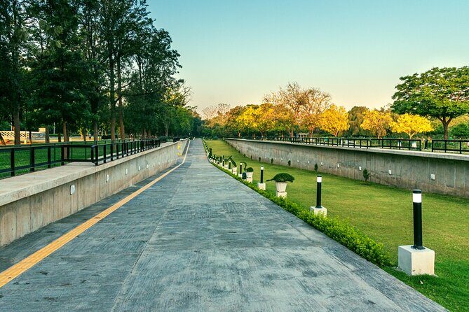 Highlights of the Chandigarh (Guided Half Day City Tour) - Who Would Enjoy This Tour?