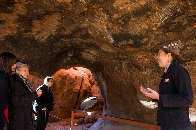 Highlights of Uluru Including Sunrise and Breakfast - Who Should Consider This Tour?