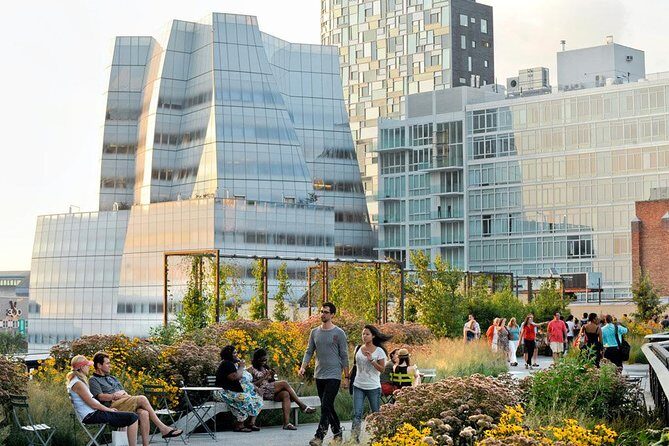 Highline and Chelsea Markets Tour - Discovering New York Citys Chelsea and High Line: A Personalized 3-Hour Tour