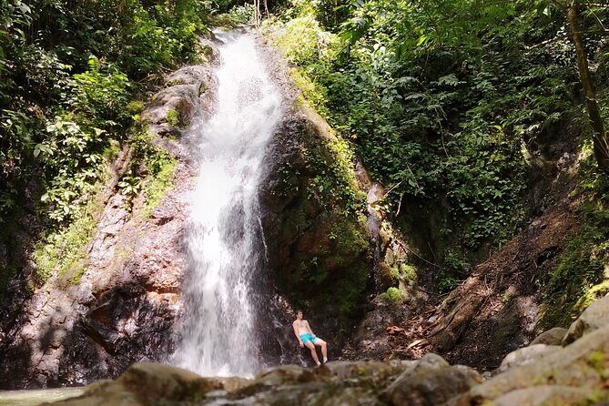 Hike 10 Waterfalls in Jacó - FAQs