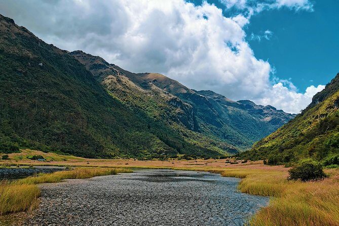 Hike El Cajas - Beyond the Common Trail - Who Would Benefit Most from This Tour?