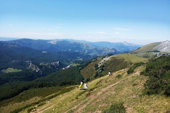 Hike the heart of the Basque country - Authenticity and Local Connection
