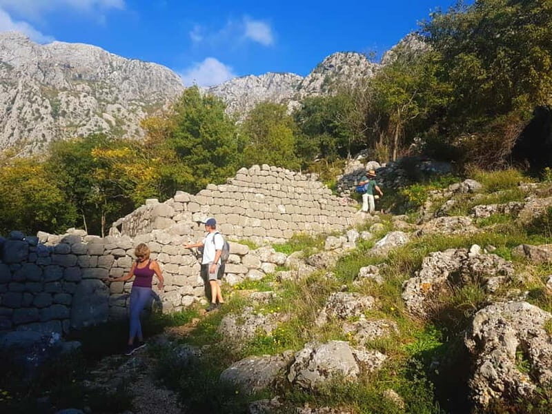 Hiking downhill Krstac to Kotor, visit San Giovanni fortress - Who this tour is best for