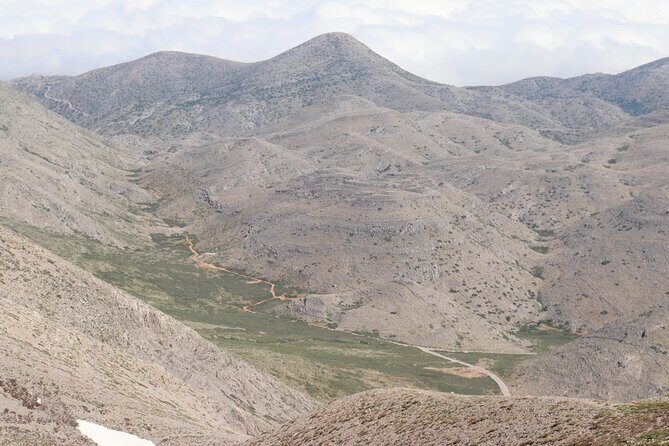Hiking in Psiloritis Mountain (Ida Mt.) Crete - Who Will Appreciate This Trek?