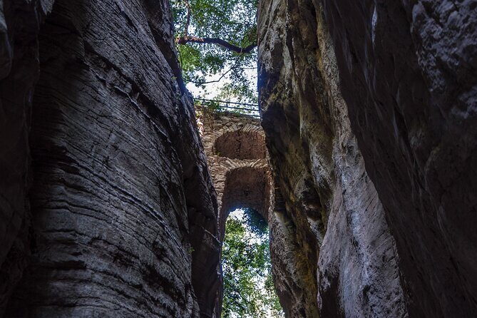 Hiking in Ridomo Gorge with Picnic - Key Points