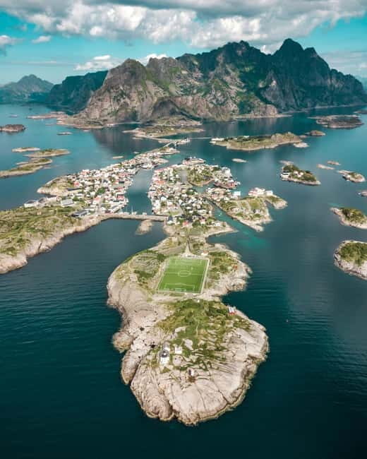 "Hiking in the Lofoten Islands  Guided in French" - The Personal Touch and Small-Group Benefits