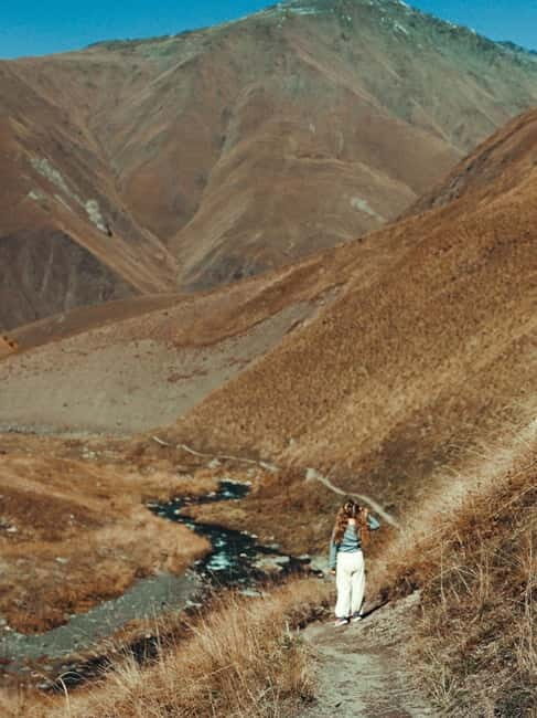 Hiking & Photo Experience in Kazbegi - An In-Depth Look at the Hiking & Photo Experience in Kazbegi